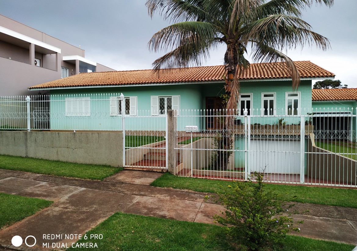 Casa no centro de Medianeira